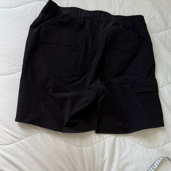 Arc'teryx Women's Black Athletic Shorts - Picture 4 of 6